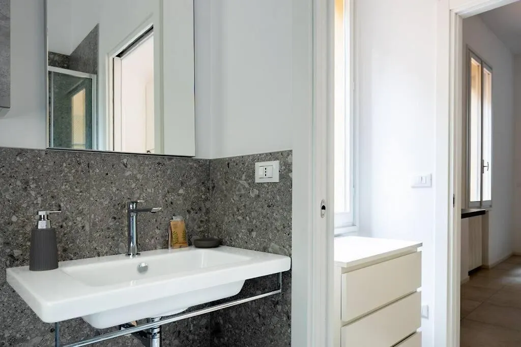 Apartment Isaia - 10 Minutes From Piazza Maggiore Bologna Italia